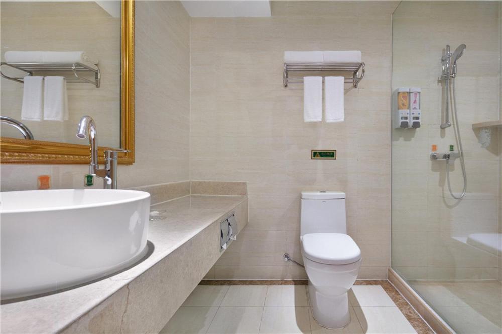 Vienna Hotel Zhengzhou Zhongyuan Futa Екстер'єр фото